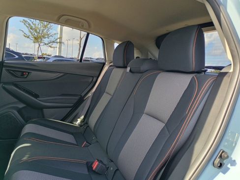 Used 2019 Subaru Crosstrek 2.0i Premium w/ Eyesight System image 16