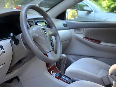 Used 2006 Toyota Corolla LE FWD image 11