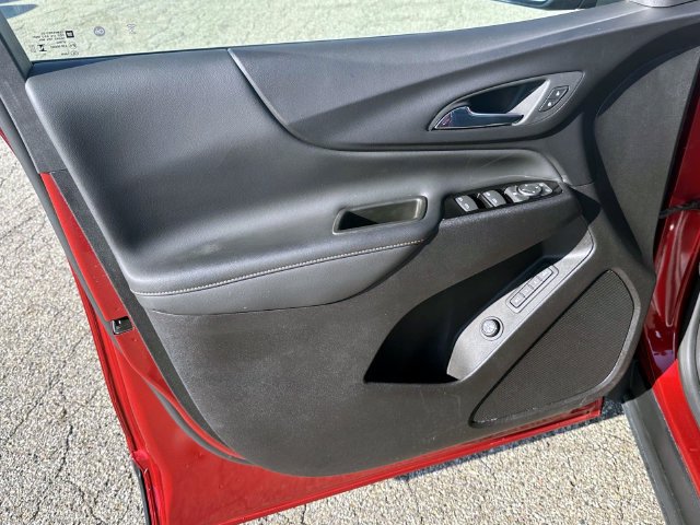 Used 2024 Chevrolet Equinox Premier AWD/4WD image 15