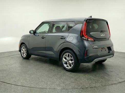 Used 2025 Kia Soul LX w/ LX Technology Package image 6