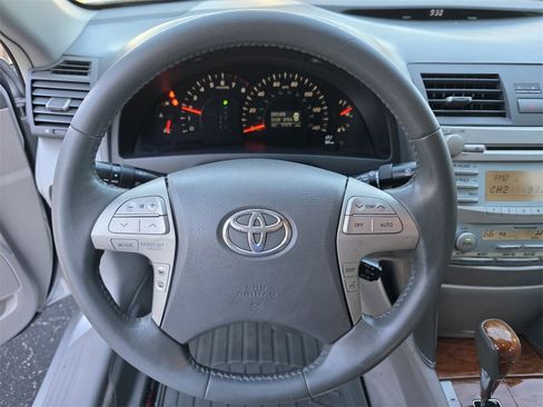 Used 2009 Toyota Camry image 18