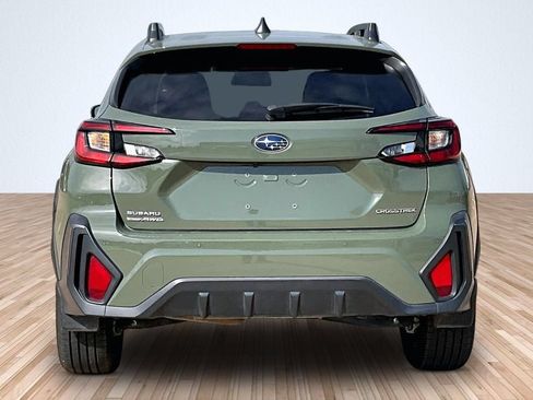 Used 2024 Subaru Crosstrek 2.5i Limited AWD/4WD image 4