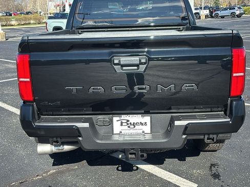 New 2026 Toyota Tacoma TRD Off-Road AWD/4WD image 34