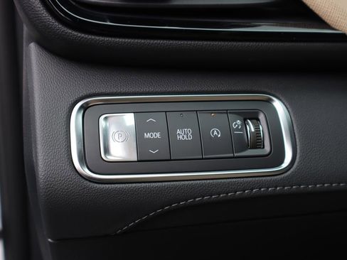 New 2026 Buick Enclave Preferred w/ Power Package image 7