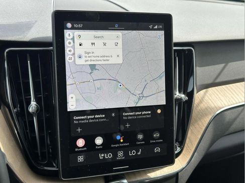 New 2026 Volvo XC60 B5 Plus w/ Protection Package Premier image 3