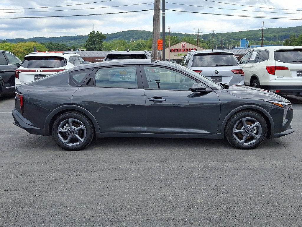 Used 2025 Kia K4 FWD image 7