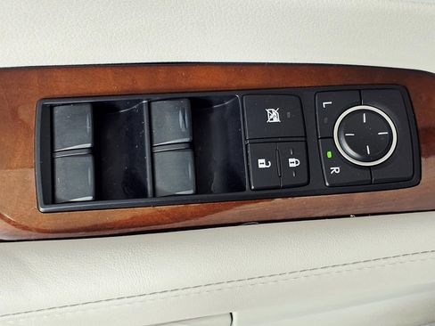 Used 2011 Lexus RX 350 2WD w/ Premium Pkg image 16