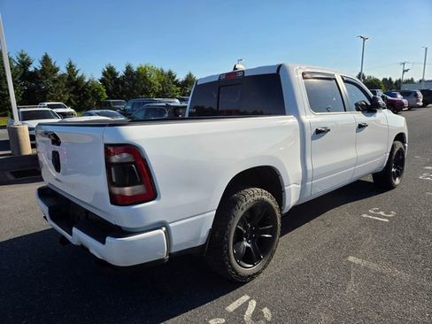 Used 2024 RAM 1500 Big Horn AWD/4WD image 17