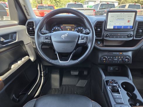 Used 2021 Ford Bronco Sport Outer Banks AWD/4WD image 16