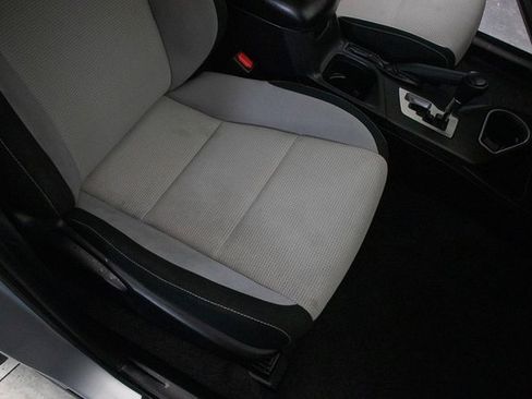 Used 2016 Toyota RAV4 XLE image 17