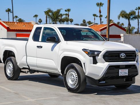 Used 2025 Toyota Tacoma SR RWD image 4