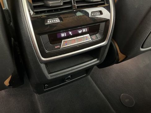 Used 2021 BMW X5 xDrive40i w/ Parking Assistance Package image 44