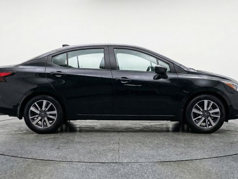 Used 2025 Nissan Versa SV FWD image 11