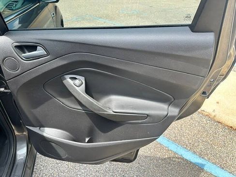 Used 2016 Ford Escape SE w/ SE Chrome Package AWD/4WD image 20