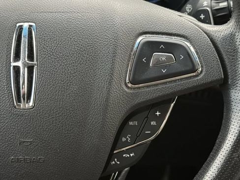 Used 2013 Lincoln MKZ FWD image 16