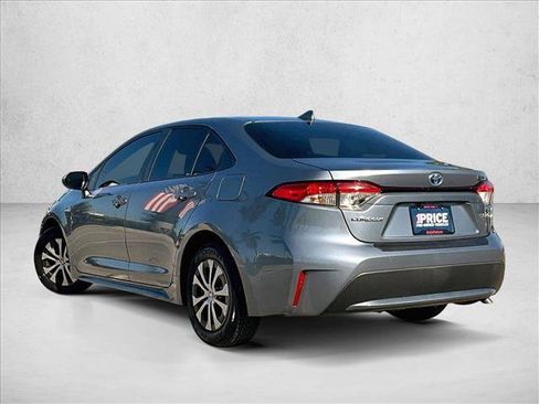 Used 2021 Toyota Corolla LE FWD image 13