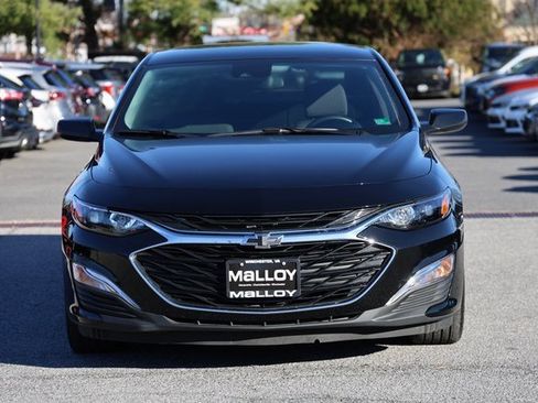 Used 2025 Chevrolet Malibu RS image 2