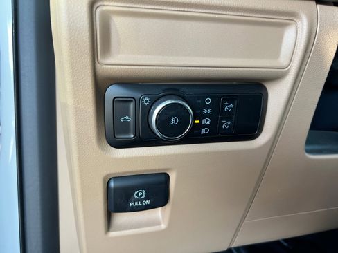 Used 2023 Ford F150 XLT image 15