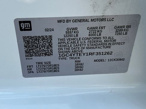 Used 2024 Chevrolet Silverado 3500 LT AWD/4WD image 39
