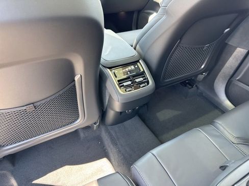 New 2026 Volvo XC90 B6 Ultra w/ Lounge Package image 8