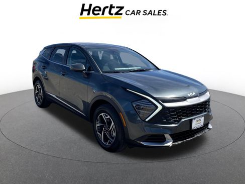 Used 2025 Kia Sportage LX image 1