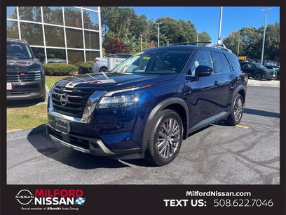 Certified 2023 Nissan Pathfinder SL w/ SL Premium Package