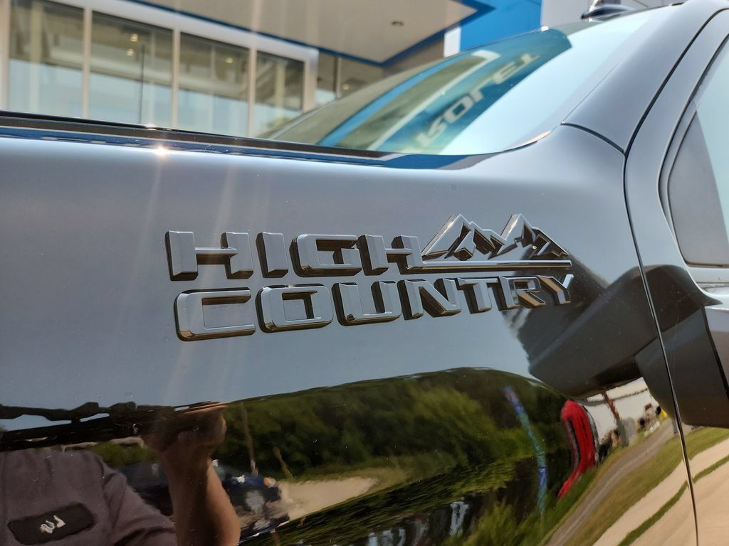 New 2026 Chevrolet Silverado 2500 High Country w/ High Country Premium Package AWD/4WD image 34