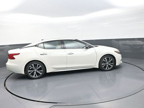 Used 2017 Nissan Maxima 3.5 SL image 16