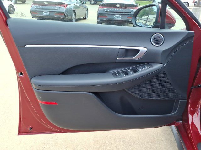 New 2026 Hyundai Sonata SE FWD image 19