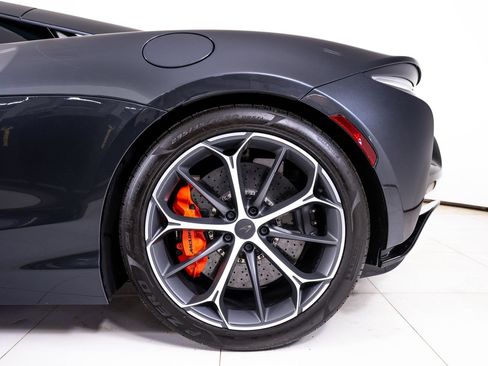 Used 2025 McLaren Artura RWD image 15