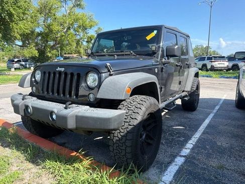 Used 2018 Jeep Wrangler Unlimited Sport S AWD/4WD image 4