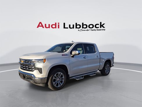 Used 2022 Chevrolet Silverado 1500 LTZ w/ Z71 Off-Road Package image 4