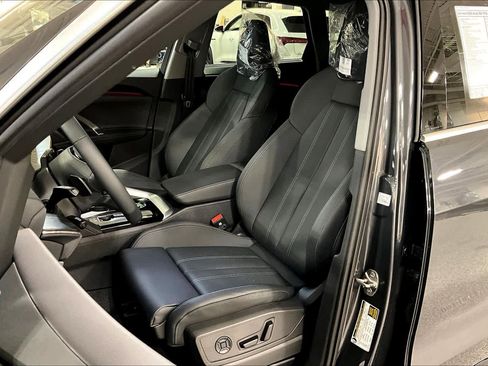 New 2025 Audi Q5 Premium Plus image 9