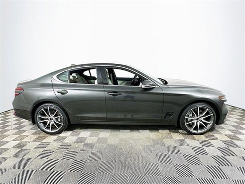 New 2025 Genesis G70 2.5T image 2