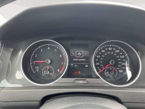 Used 2019 Volkswagen Golf Alltrack AWD/4WD image 2