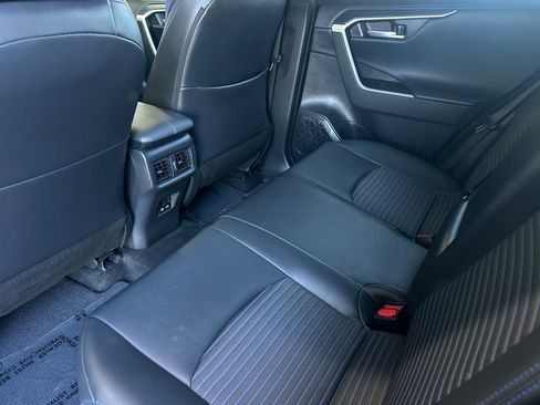 Used 2023 Toyota RAV4 XSE AWD/4WD image 11