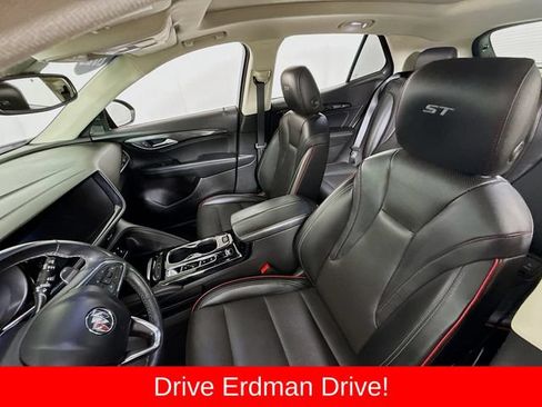 Used 2023 Buick Envision Essence w/ Sport Touring Package FWD image 5