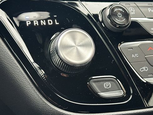 New 2026 Chrysler Voyager LX image 22