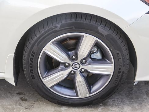 Used 2020 Nissan Altima 2.5 SL image 9