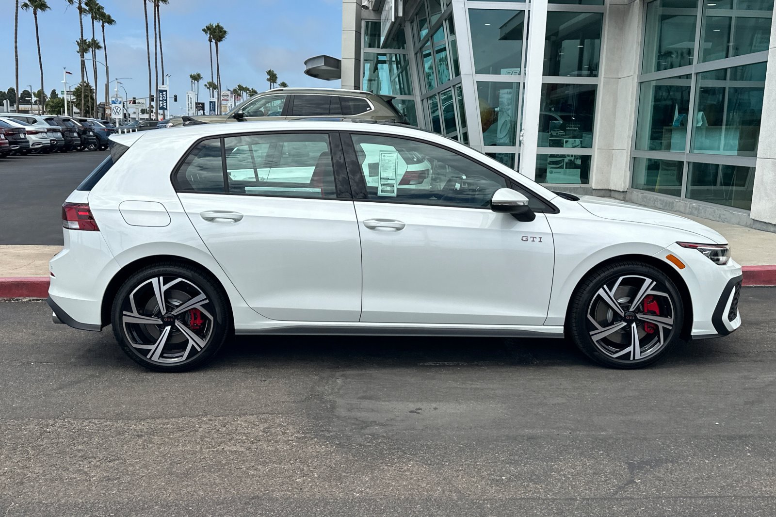 New 2026 Volkswagen GTI SE FWD image 4