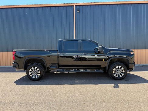 Used 2021 Chevrolet Silverado 2500 LTZ w/ Carhartt Edition AWD/4WD image 4