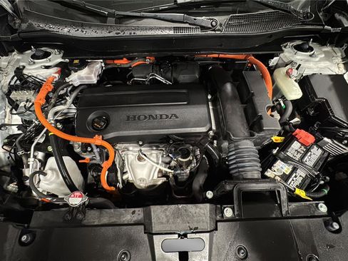 Used 2023 Honda CR-V Sport image 9