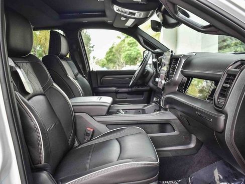 New 2026 RAM 2500 Limited image 17