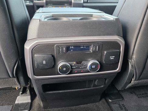 Used 2020 Ford Expedition Platinum image 19