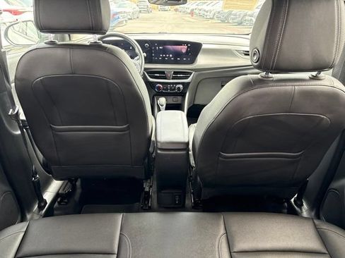 Used 2024 Buick Encore GX Sport Touring FWD image 32