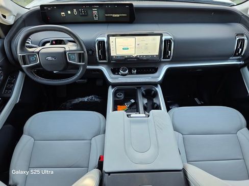 New 2026 Ford Expedition Max Platinum AWD/4WD image 16