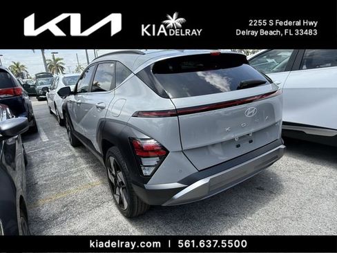Used 2024 Hyundai Kona Limited FWD image 3