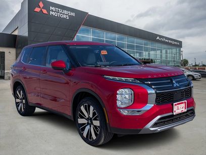 New 2025 Mitsubishi Outlander SE
