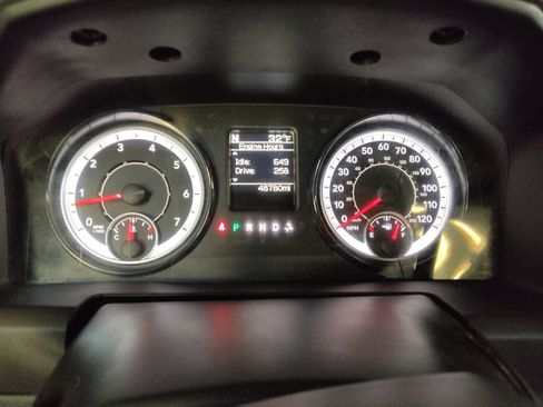 Used 2018 RAM 2500 Tradesman w/ Chrome Appearance Group image 23