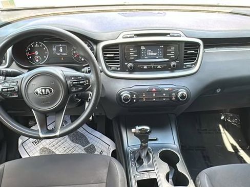 Used 2016 Kia Sorento LX AWD/4WD image 22